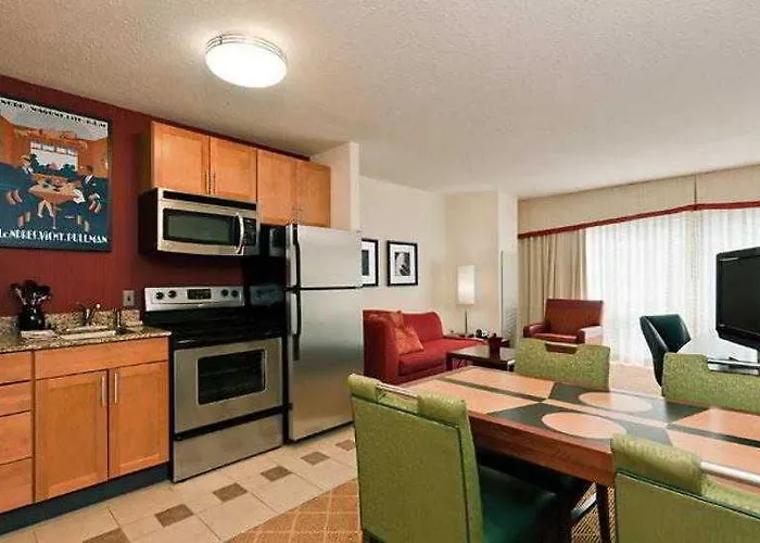Отель Chicago Midway Airport 3*