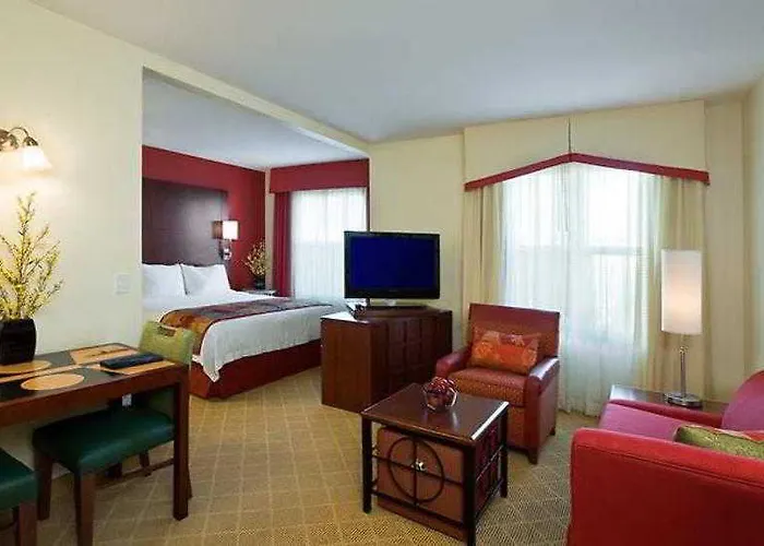 Chicago Midway Airport 3*