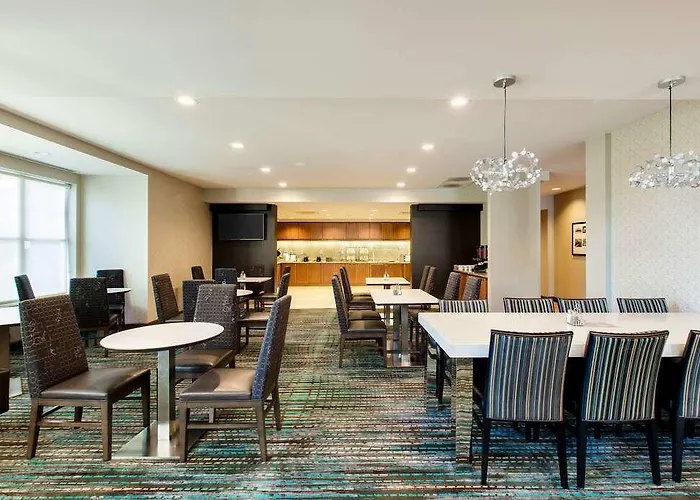 Chicago Midway Airport Отель 3*