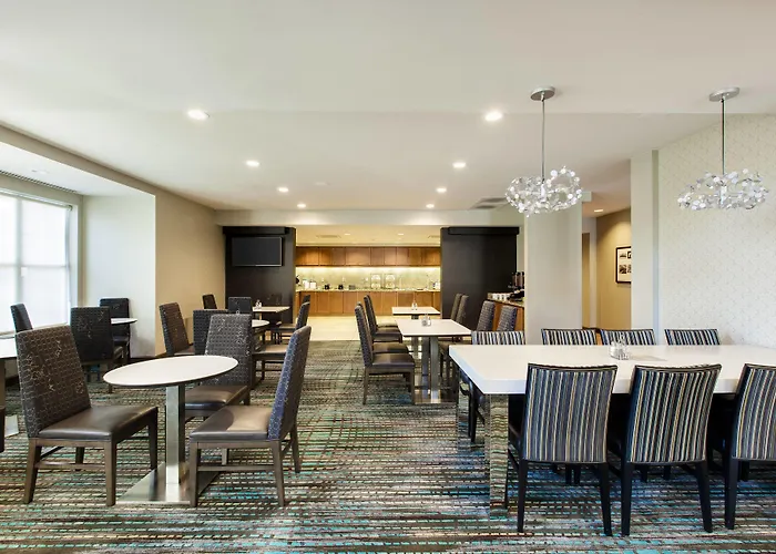 Chicago Midway Airport 3*