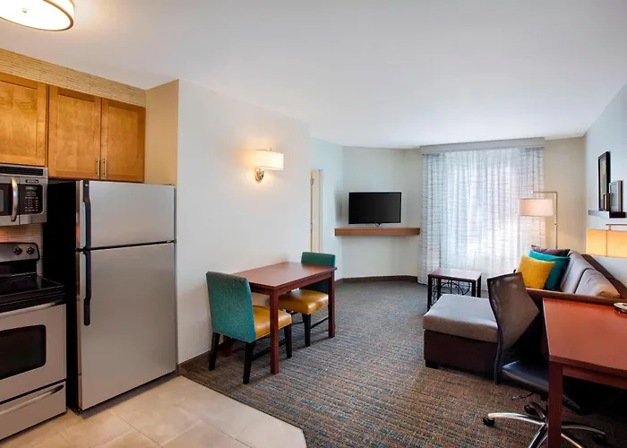 Hotel Chicago Midway Airport 3*
